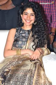 The gorgeous actress sai pallavi (wikipedia) works in south indian cinema includes tamil, malayalam and telugu films. Sai Pallavi Photos Tamil Actress Photos Images Gallery Stills And Clips Indiaglitz Com