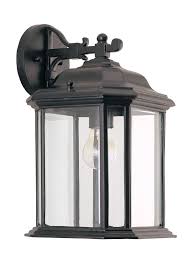 single light outdoor wall lantern in