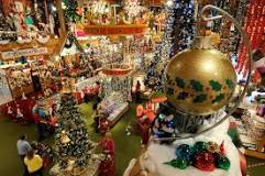 what-is-the-largest-christmas-store-in-the-world