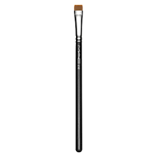 mac 212 flat definer brush lookfantastic