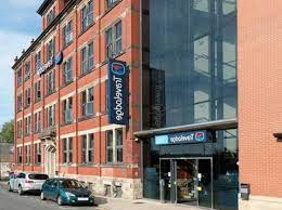 hotel travelodge macclesfield central