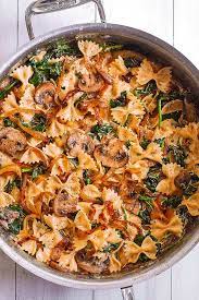 Farfalle With Spinach Mushrooms Caramelized Onions Skinny Healthy Food gambar png