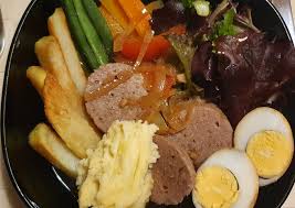 Solo salad) is a javanese dish influenced by western cuisine; Resep Selat Solo Galantin Sapi Oleh Endang Sulistyawati Cookpad