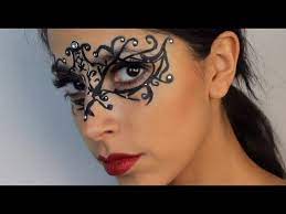 glittery masquerade mask makeup