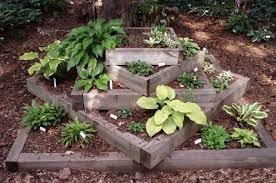 Pyramid Raised Garden Bed