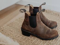 Today's chelsea boots that are seen with heels and wedges. Blundstone Debuts Women S Chelsea Boots With A Heel And They Re Super Comfortable Business Insider