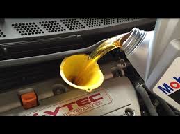 change the oil on a 2010 honda civic si