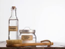 baking soda vs vinegar for odor removal