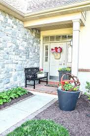 7 Easy Small Porch Decorating Ideas