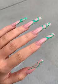 wear green nail designs