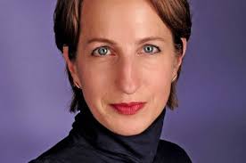 Susanne Stadler-Graf ist in Österreich und der Schweiz für die PR-Agenden von Sony verantwortlich. - Stadler-Graf-Susanne-quer