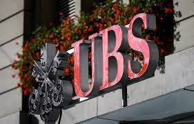 Le tribunal décide de poursuivre le procès à 10 milliards d'euros pour la  banque UBS