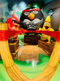 ANGRY BIRDS NOT SO MINI GOLF CLUB DEBUTS AT AMERICAN DREAM