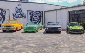 Gas monkey garage is the texas based custom car shop of richard rawlings, star of discovery channels 'fast n loud' tv and garage rehab series. Gas Monkey Garage Llc Linkedin