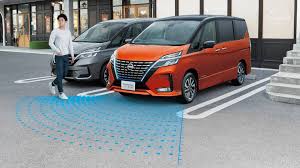 It is available in 5 colors, 2 variants, 1 engine, and 1 transmissions option. Japan S Facelifted Nissan Serena Becomes Smarter Safer For 2020my Carscoops