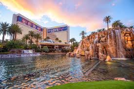 Rent a car at the mgm grand in las vegas. Las Vegas Hotel Casino Reopenings Mgm Resorts To Reopen The Mirage