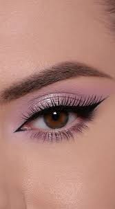 graphic liner lavender eyeshadow