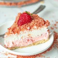 strawberry crunch cheesecake no bake