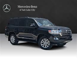 pre owned 2018 toyota land cruiser 4dr