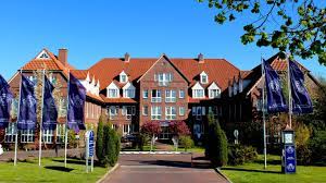 A roundtrip airport shuttle is provided for a surcharge (available on request), and self parking (subject to charges) is available. Park Hotel Fasanerie Neustrelitz Holidaycheck Mecklenburg Vorpommern Deutschland