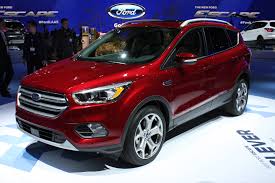 2017 ford escape debuts with new look