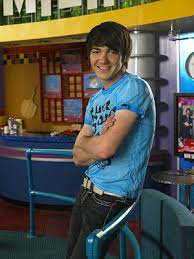He followed up with small roles in shows like home improvement, gun, the drew carey. Home Improvement Drake Bell Home Improvement