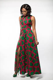 Si pinterest est une importante source d'inspiration pour moi (je peux y passer des heures à parcourir les nombreux tableaux et pins sur des modèles wax), la plupart du temps, ce sont toujours les mêmes photos voici la toute première robe que je me suis confectionnée. 150 Idees De Robe Pagne En 2021 Mode Africaine Mode Africaine Robe Tenue Africaine