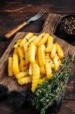 How do you cook frozen crinkle french fries in the air fryer?