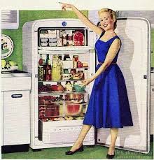 how to be a perfect '50s housewife
