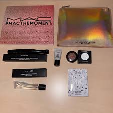 brand new mac makeup gift set includes