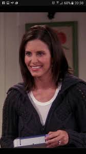 Friends tells the story of siblings ross (david schwimmer) and monica (courteney cox) geller, and their friends phoebe misses a crucial piece of information before giving monica her haircut. Pin On Hairstyles
