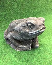 Concrete Large Frog Toad Ornament