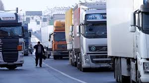 Russia-Ukraine road blockades hit trade - BBC News