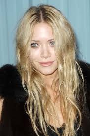 Try on blonde hair color shades, red hair color, or even vibrant hair color with our new 3d technology! Mary Kate Olsen S Hairstyles Hair Colors Steal Her Style