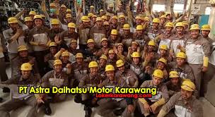 Pt astra daihatsu motor (adm) adalah agen tunggal pemegang merek mobil daihatsu di indonesia yang berhak mengimpor, merakit dan membuat kendaraan bermerk daihatsu/toyota, dan komponen serta bisnis terkait di indonesia. Lowongan Kerja Pt Astra Daihatsu Motor Karawang 2021