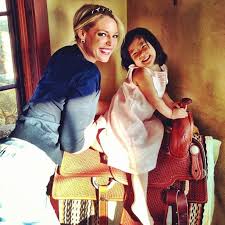 —❥ katherine heigl daily ✨. Katherine Heigl And Her Daughter Naleigh Posed For This Sweet Snap Celebrity Twitter And Instagram Pictures Logies And Mbfwa Popsugar Celebrity Australia Photo 32