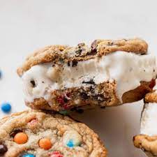 m m cookie ice cream sandwiches