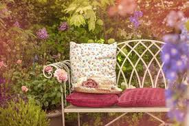 a guide to ing vintage patio furniture