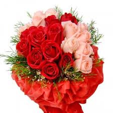 beautiful roses flowers bouquet at rs
