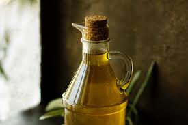 25 uses for olive oil around the house
