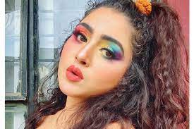 how to ace the rainbow eye makeup trend