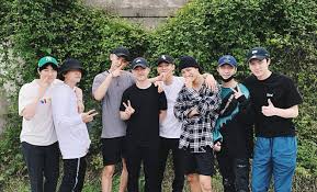 Exo ~ most popular member in different countries + worldwide 2020 | (since debut to 2020). Exo Members Make Everyone Emotional With Their Group Photos As They Send D O Off To The Army