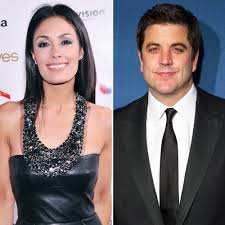 Liz cho wiki and facts, including josh elliot's wife liz cho's relationships, husband, daughter. Josh Elliott And Liz Cho Are Having Their Wedding This Weekend Report