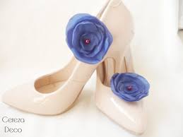 Résultat de recherche d'images pour "chaussure bleu"