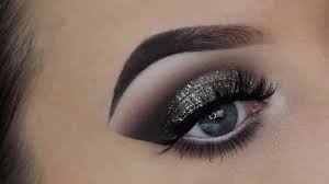 quick easy silver glitter eye makeup