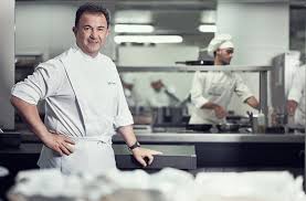 Prestigioso cocinero español con más estrellas michelin en territorio nacional. Martin Berasategui Aun Soy Joven Rompedor Y Con Una Ascension Sin Limites Codigo Unico
