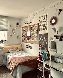 College Dorm Room Decor