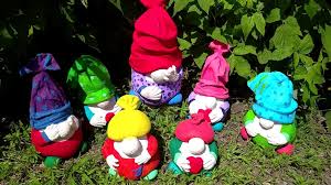 Make Diy Garden Gnomes Using Old Socks