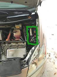 Opening and jump start toyota prius with dead auxiliary battery. Toyota Prius Toyota Prius Battery Jump Start