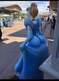 Thanks, I hate thicc Cinderella. Come on Disney, again? First Chewie now  this. : r/TIHI